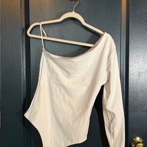 Abercrombie one Shoulder Cream Bodysuit
